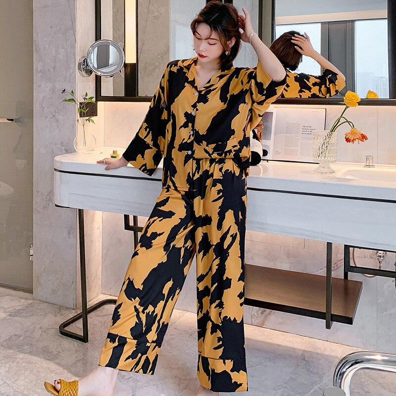 2021 New pyjamas loungewear Sleepwear silk Women’s home clothes two piece sets nighty for ladies Long Sleeve Sleeping Shirt 2021 New pyjamas loungewear Sleepwear silk Women's home clothes two piece sets nighty for ladies Long Sleeve Sleeping Shirt