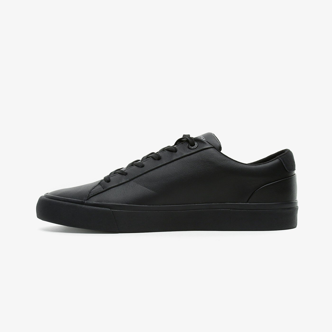 Tommy Hilfiger Corporate Leaer Men Black Sport Shoes Original Product New Season Fashion Stylish Casual Men 'S Sneakers Tommy Hilfiger Corporate Leaer Men Black Sport Shoes Original Product New Season Fashion Stylish Casual Men 'S Sneakers